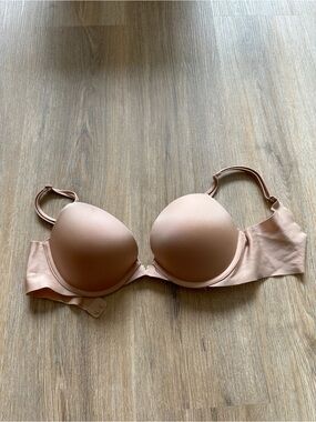 34D Victoria's Secret push up bra in nude/beige